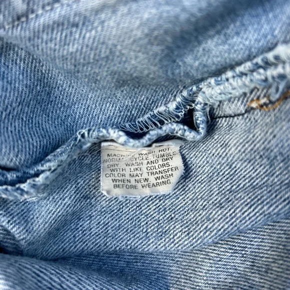 Vintage 1990s Levi’s 501 Distressed Light Wash Jeans USA 30x29 - Picture 7 of 8